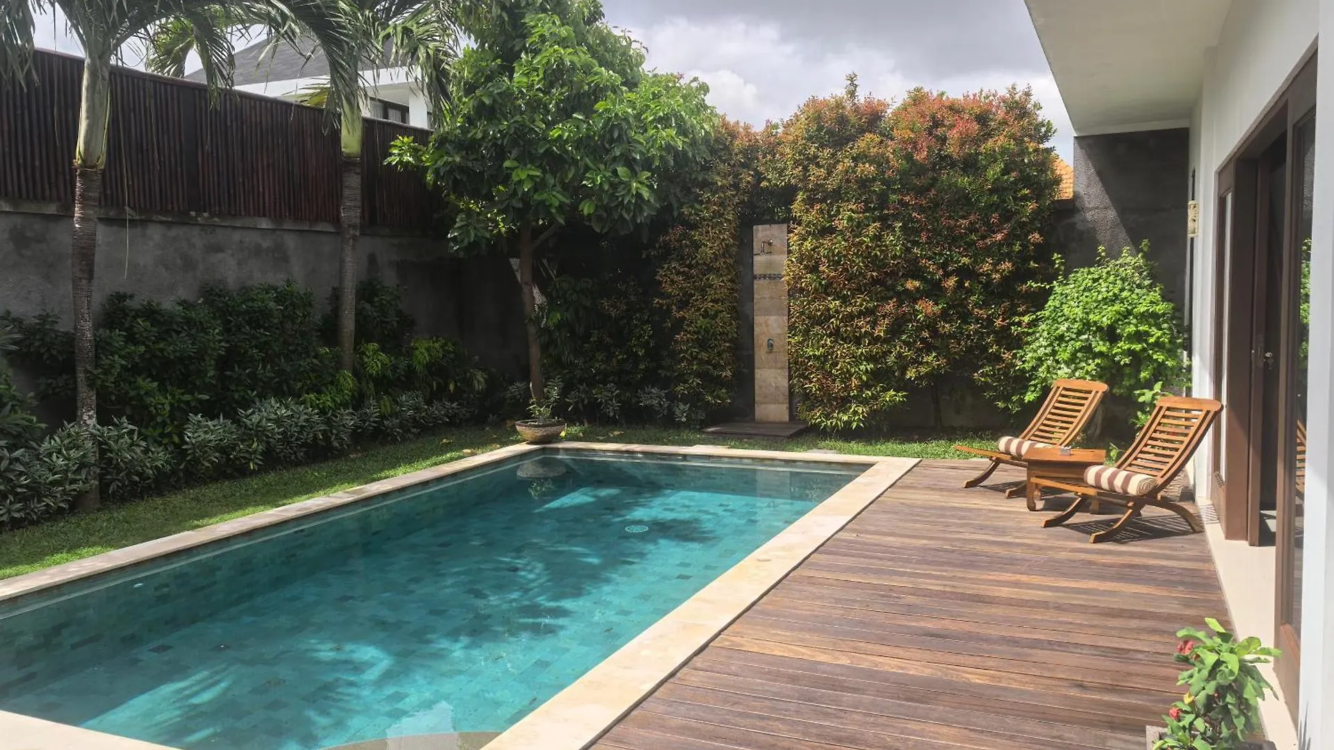 Villa Veyla Seminyak 10 Mins Walk To Beach 0*,  Indonezja