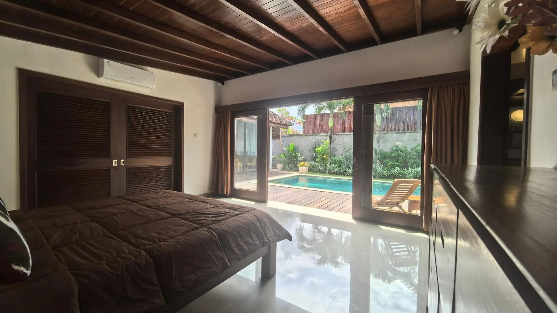 Villa Veyla Seminyak 10 Mins Walk To Beach