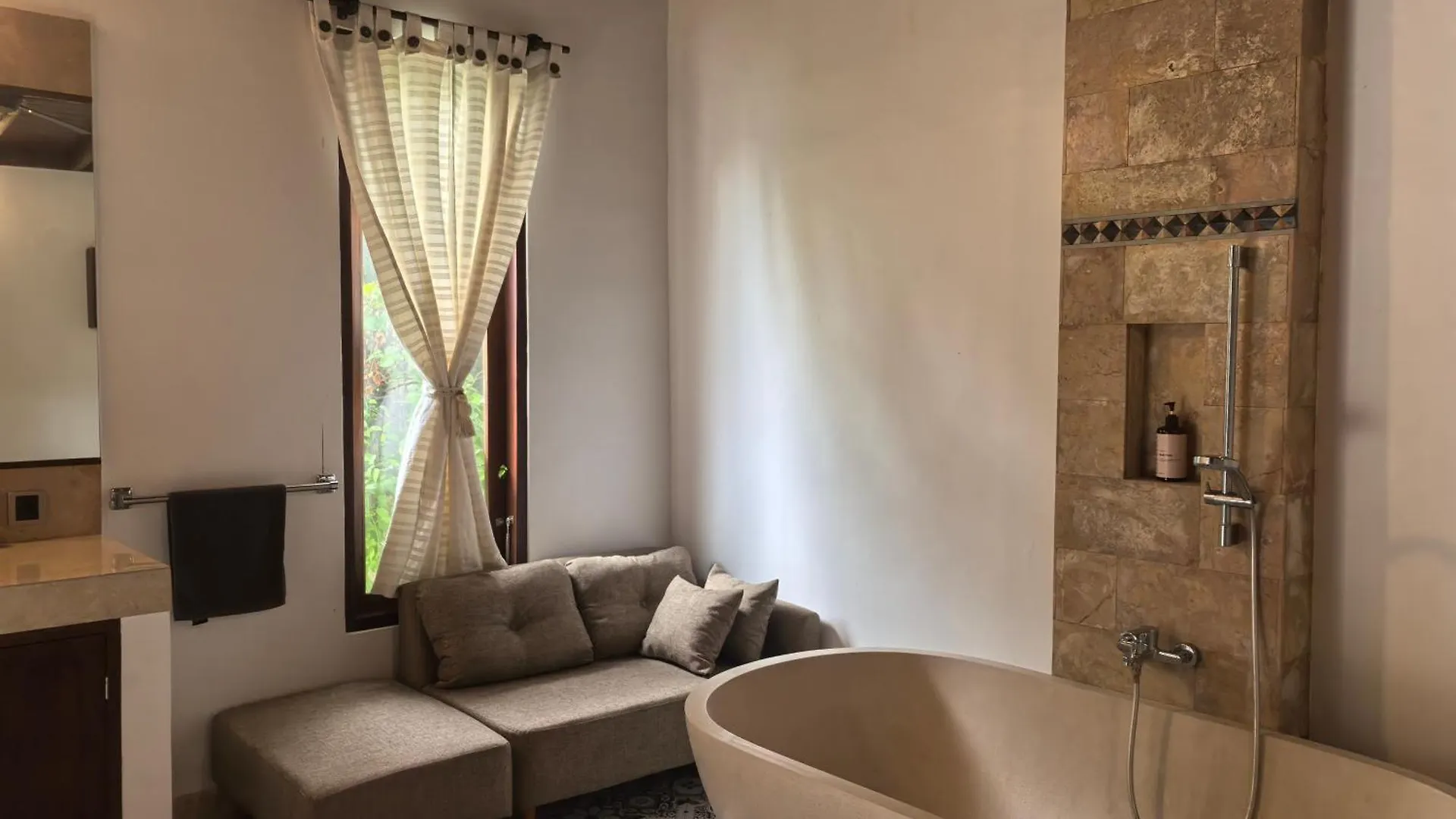Villa Veyla Seminyak 10 Mins Walk To Beach